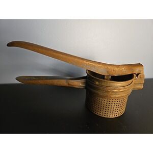 Antique‎ Cast Iron Potato Ricer Masher Steel Strainer Cup Press Vintage Rusted